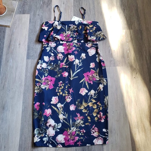 ASOS Dresses & Skirts - HP 🎉NWT STUNNING FLORAL MATERNITY DRESS